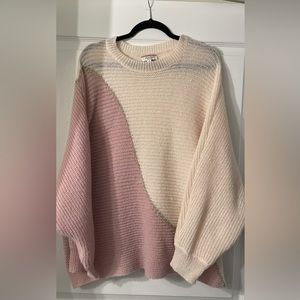 EUC 2X Andrée by unit cream & mauve sweater with gold accent